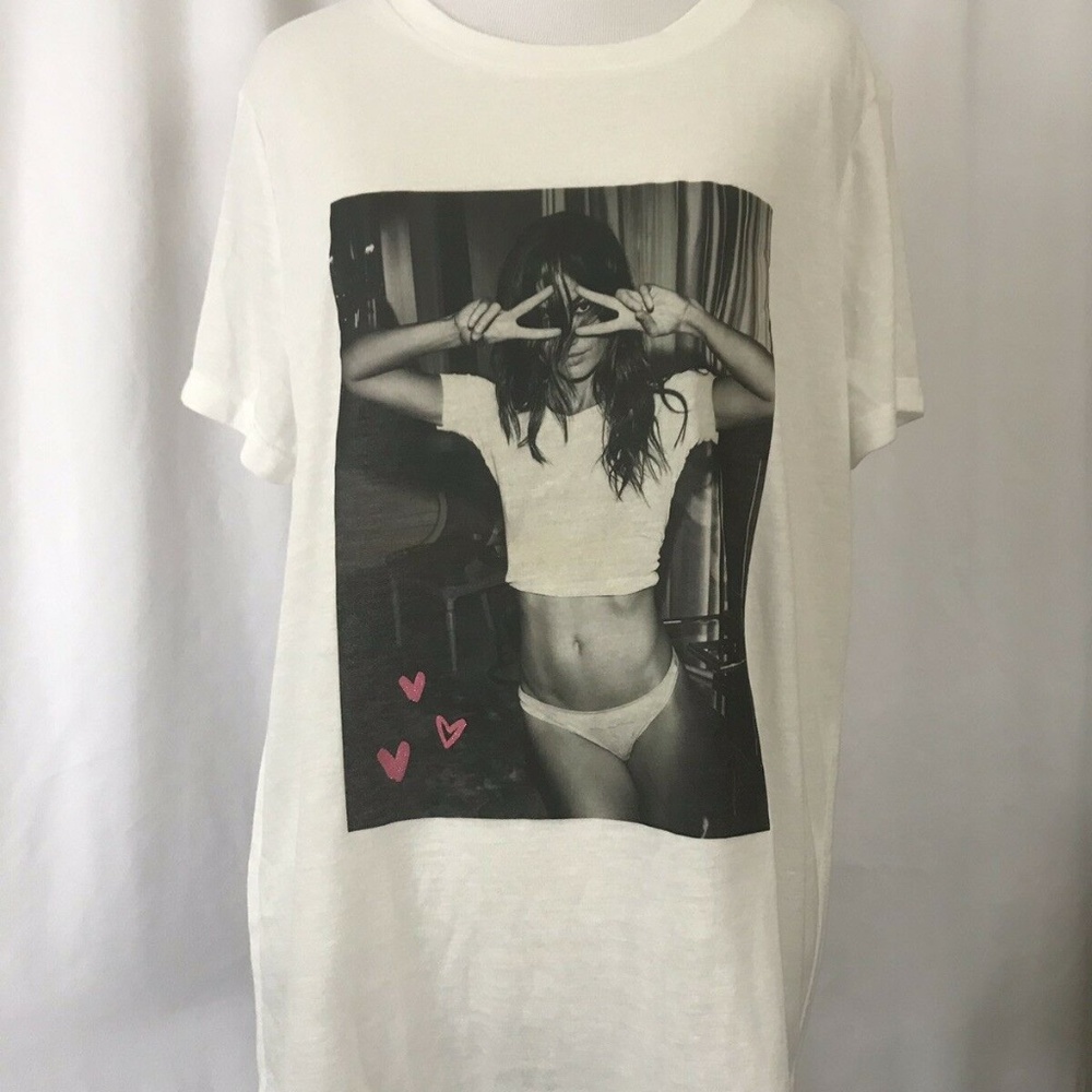 Victoria's Secret Size Large Glitter Pink Hearts